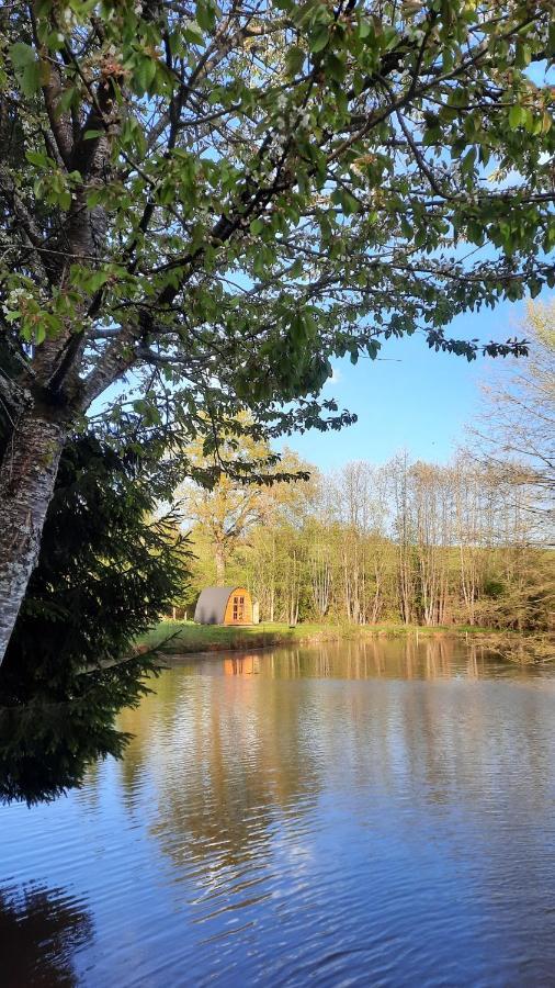 Le Moulin D'Harcy Ξενοδοχείο Lonny Εξωτερικό φωτογραφία